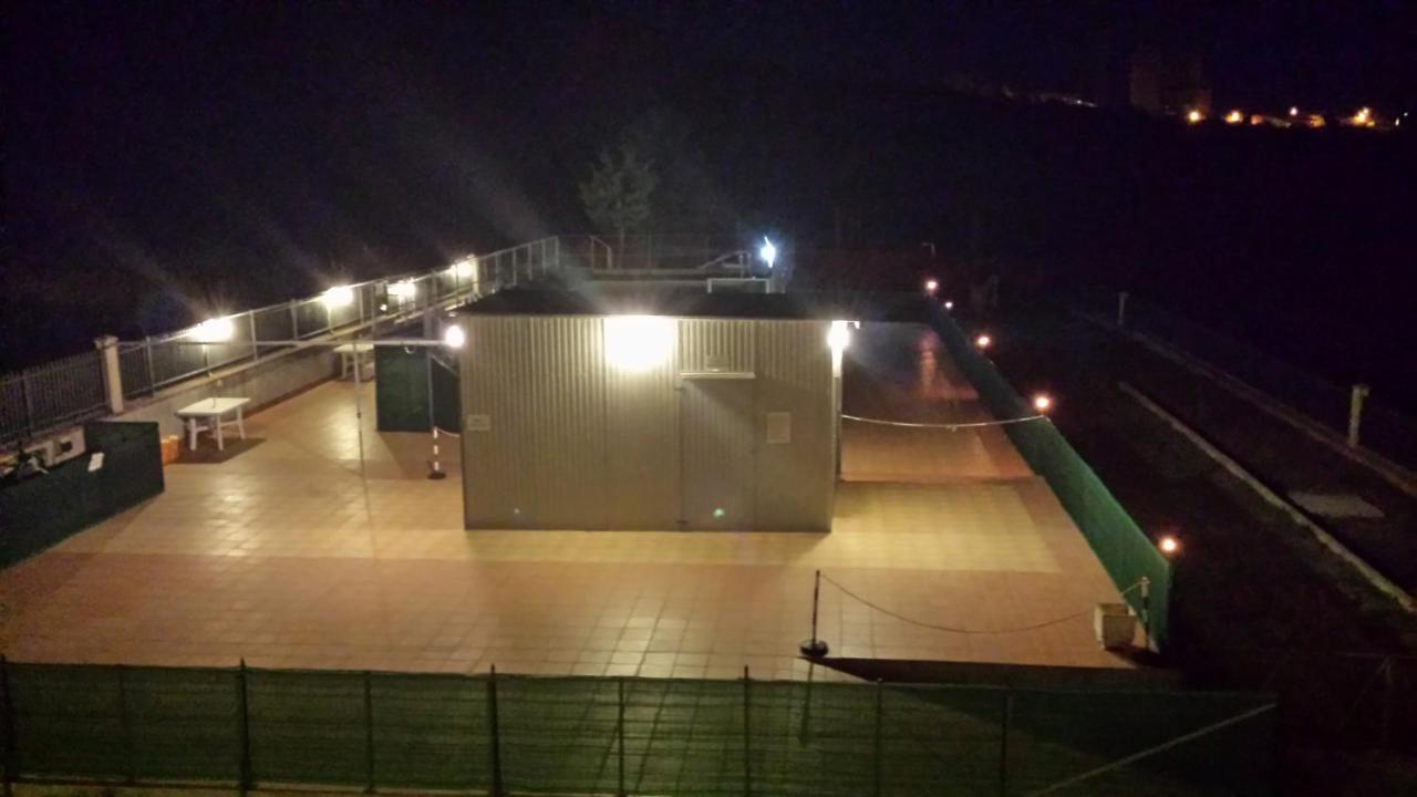 B&B La Petrosa Frascineto Buitenkant foto