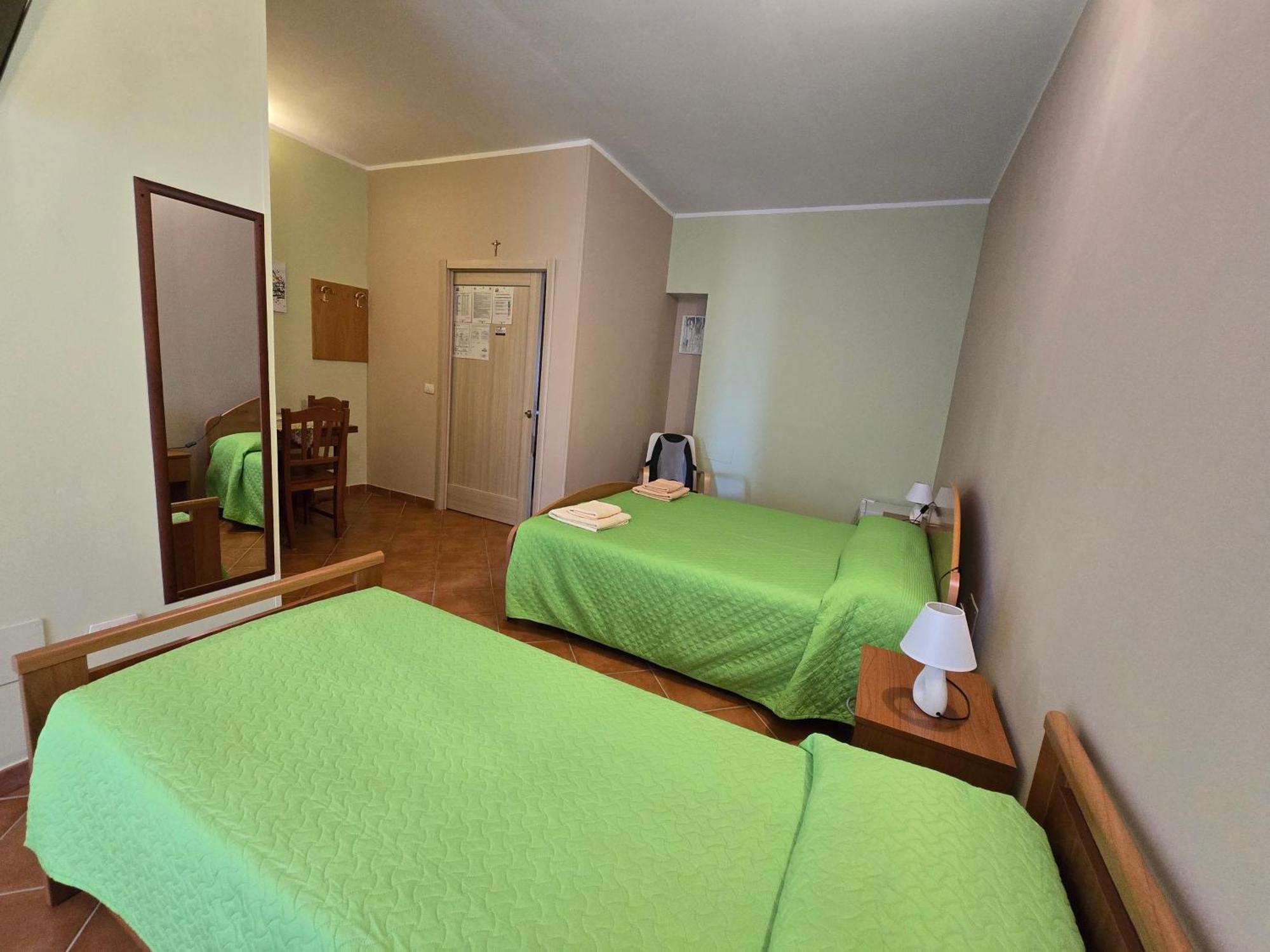 B&B La Petrosa Frascineto Buitenkant foto