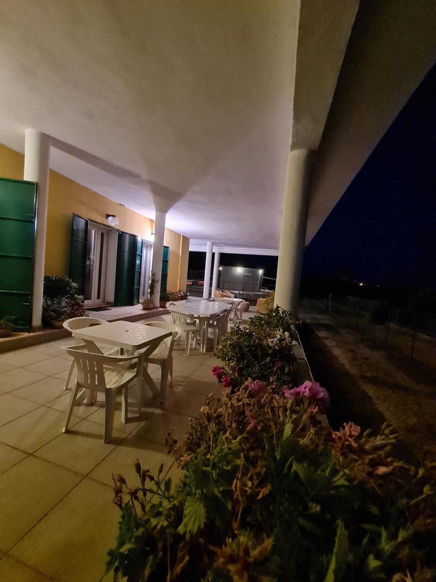 B&B La Petrosa Frascineto Buitenkant foto