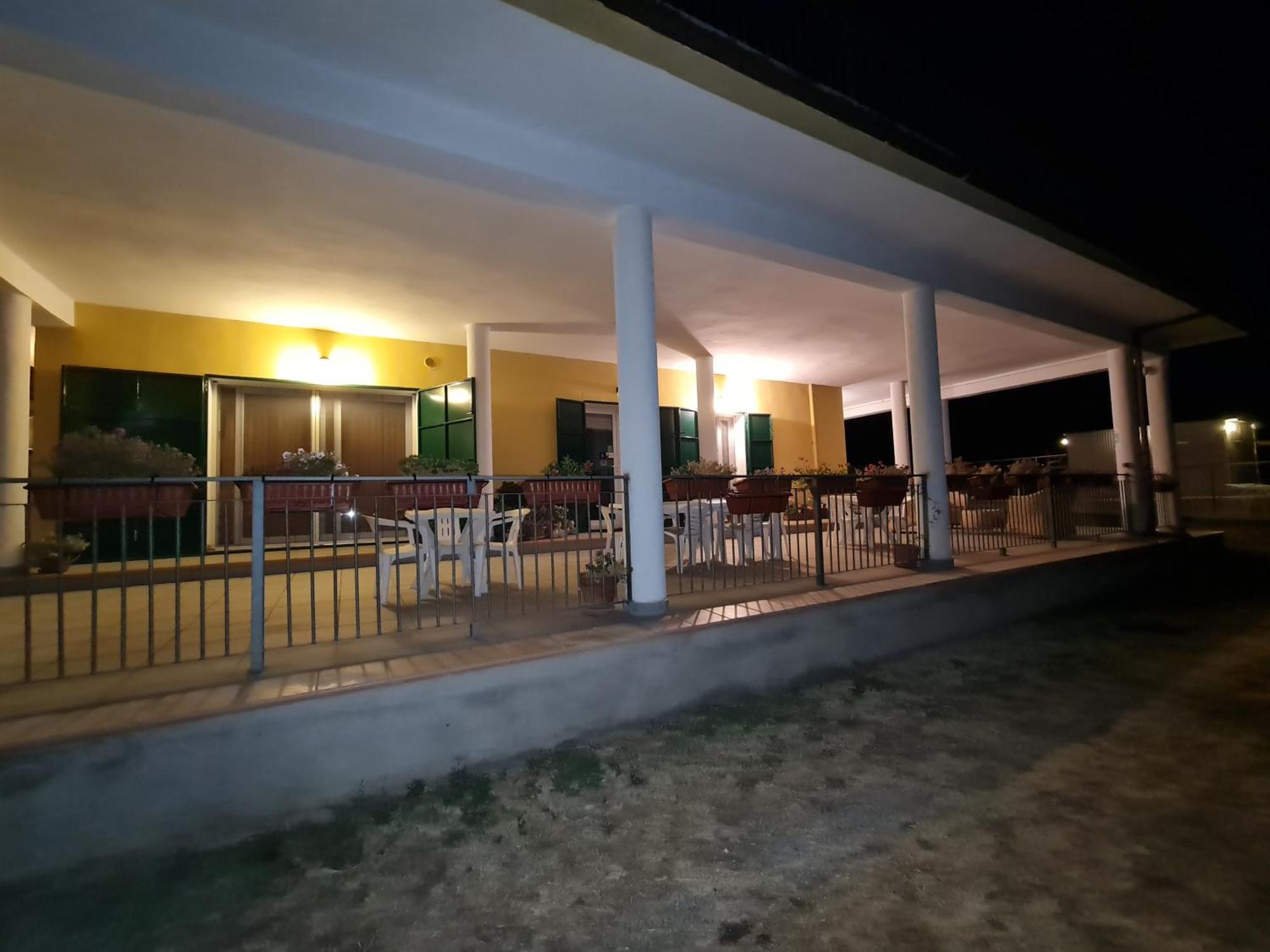 B&B La Petrosa Frascineto Buitenkant foto